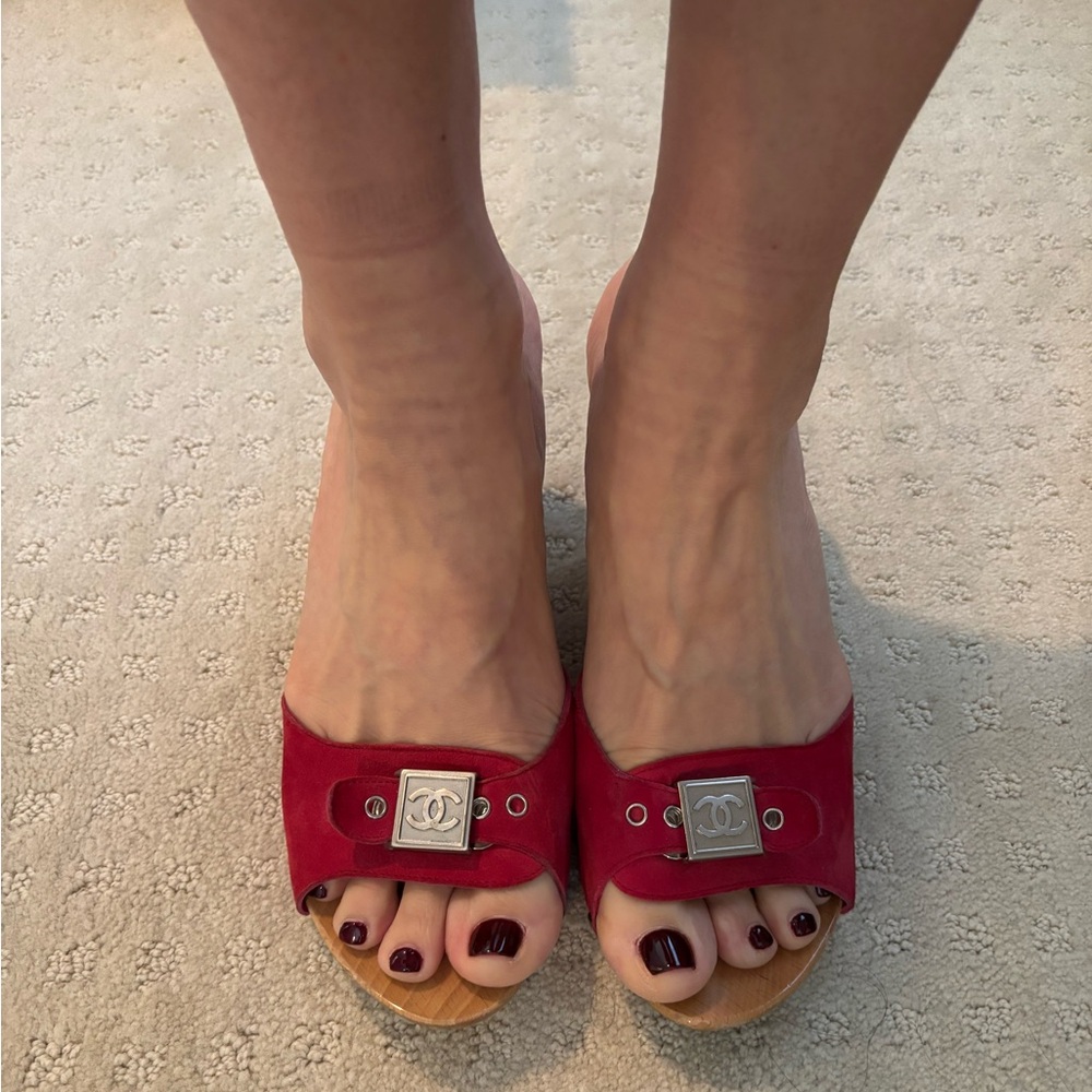 CHANEL Red Suede Slide Mules with Wood Heel - Picture 2 of 12